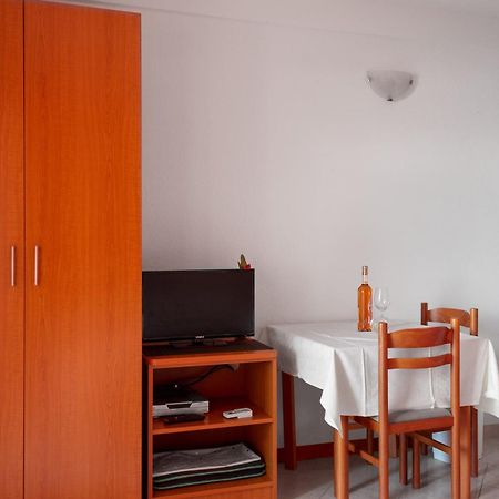 Apartments Promenada - Beachfront Тучепи Номер фото
